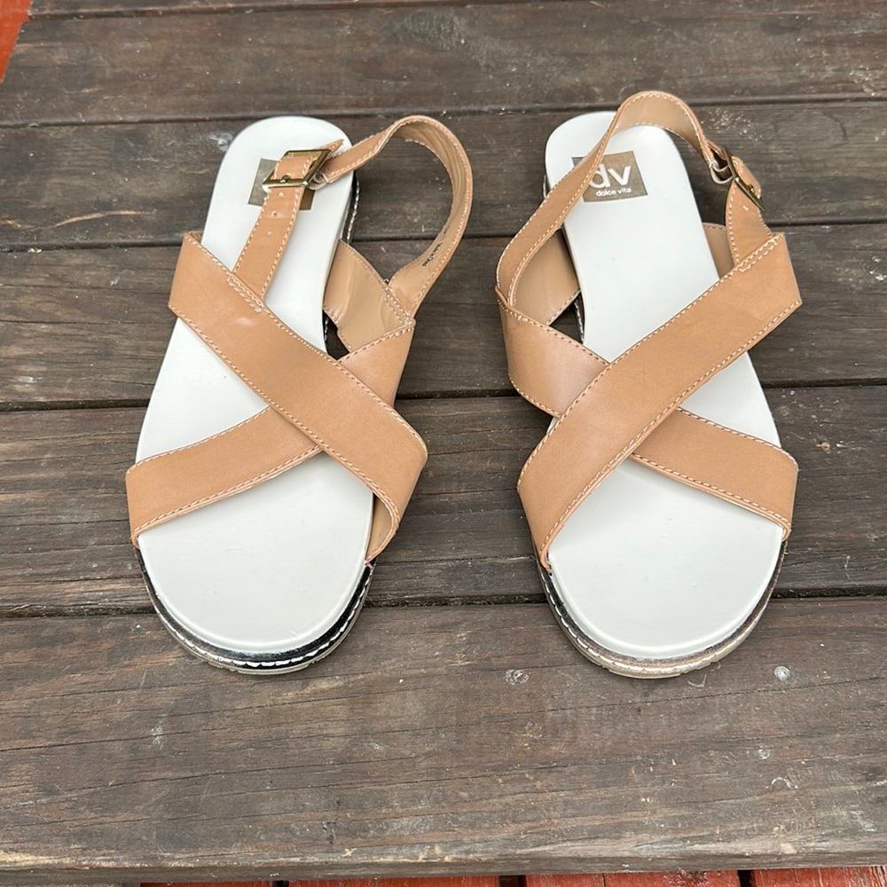 Sandals size 11
